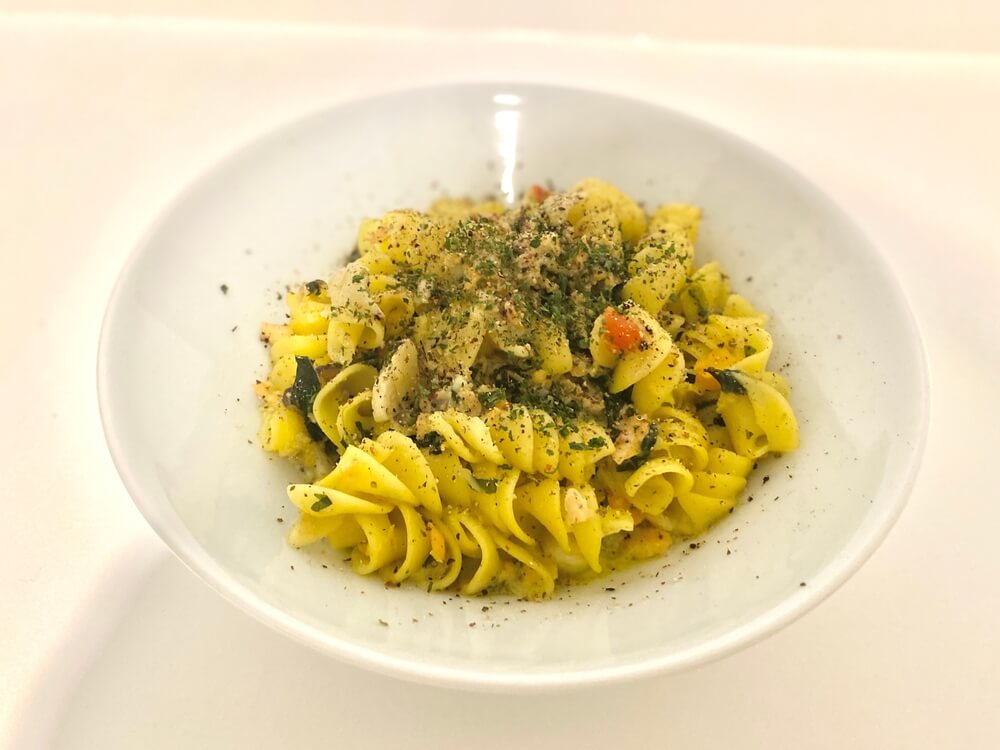 Pasta with spices, a bowl in pasta with good presentation